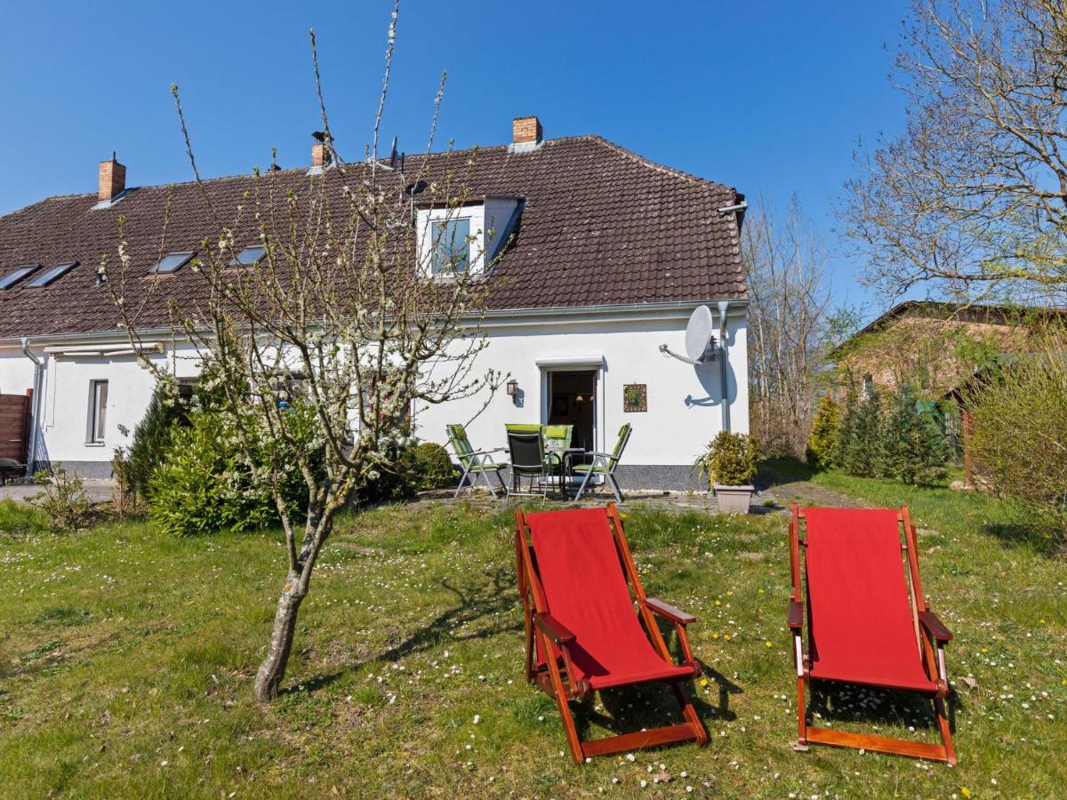 Elegant Apartment With Garden In Gingst Eksteriør bilde