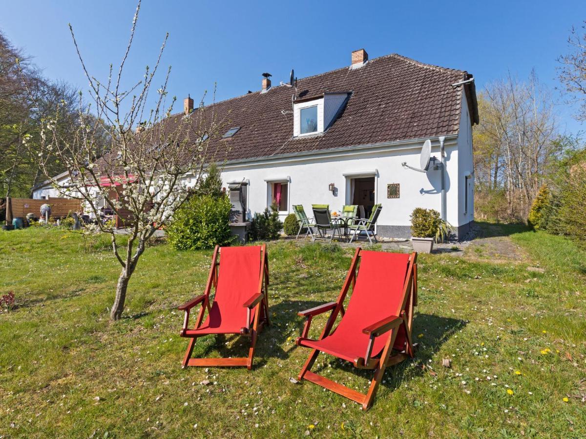 Elegant Apartment With Garden In Gingst Rom bilde