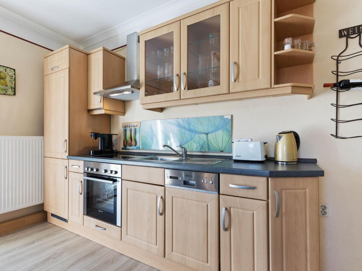Elegant Apartment With Garden In Gingst Rom bilde